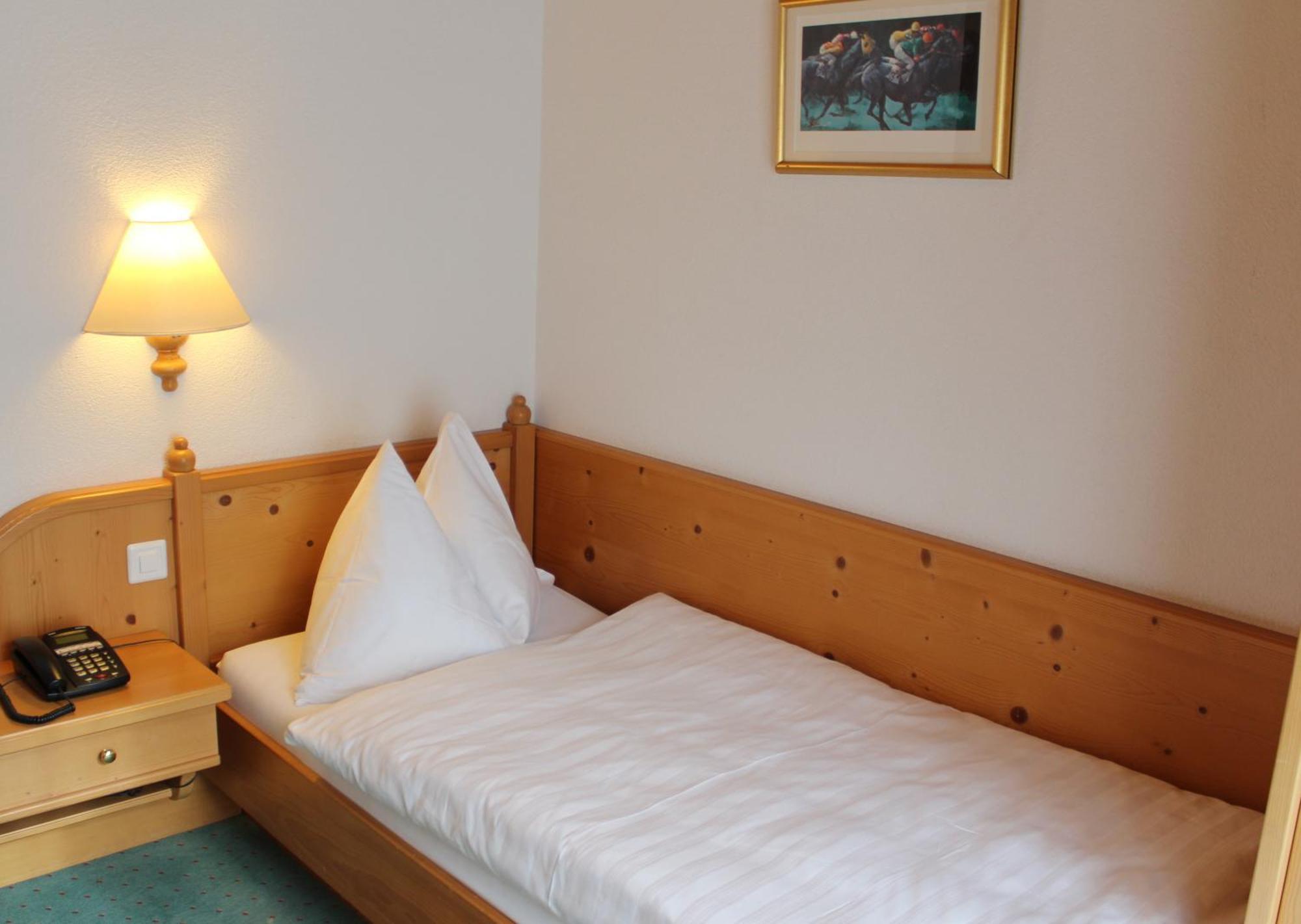 Alpenblick Hotel Zermatt Room photo